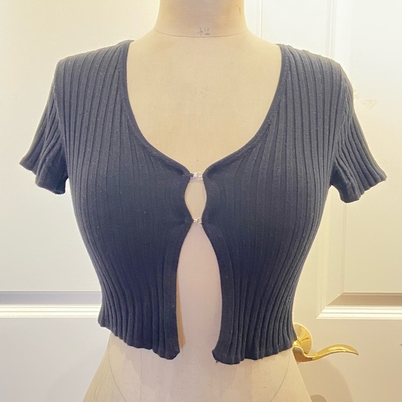 Hook front tshirt - Picture 1 of 4